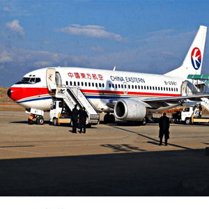 通化三源浦航空运输航空快运业稳步发展的原因是什么？